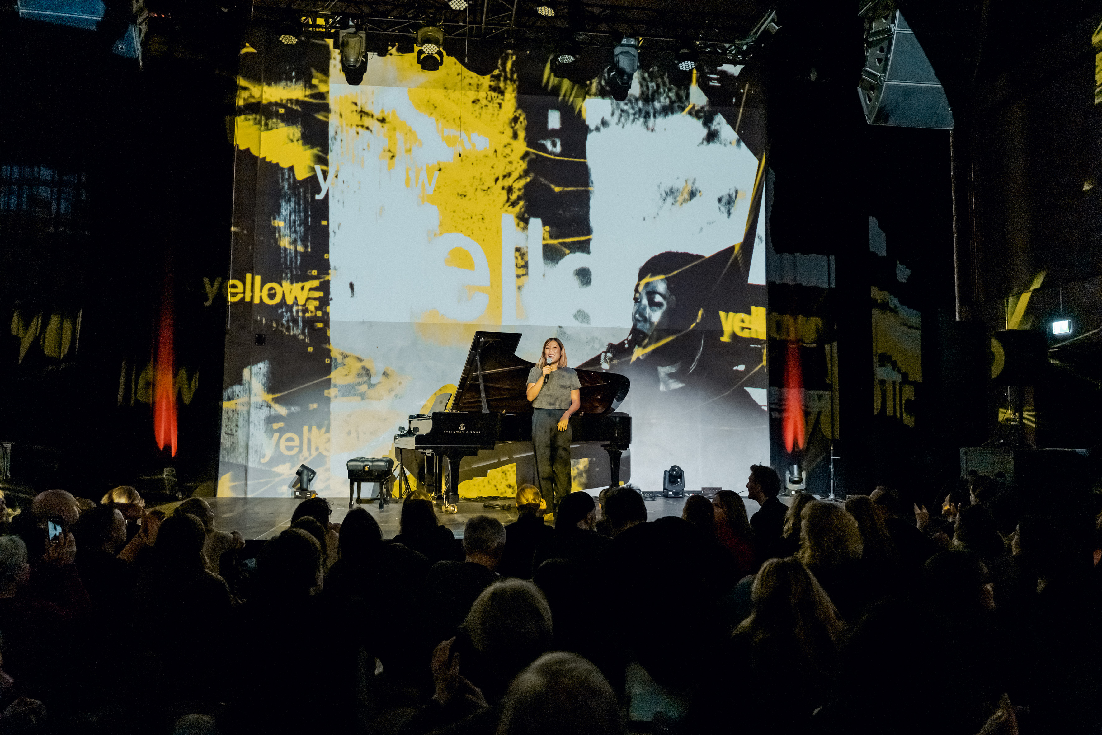 Yellow Lounge